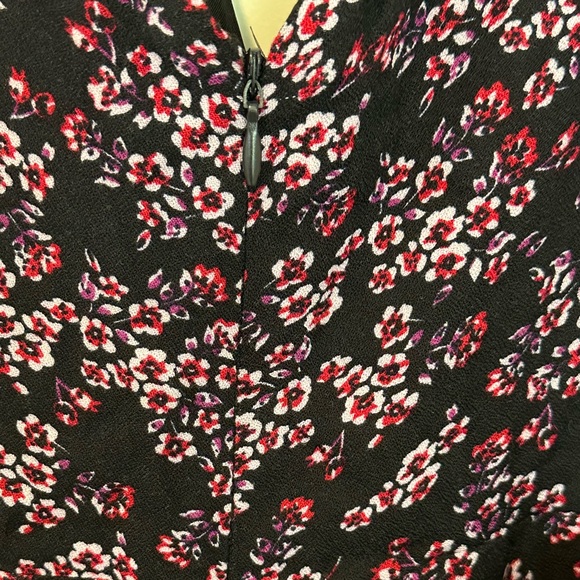 ✨NWT✨Jack by BB Dakota Swish Swish Floral Ditsy Navy Wrap Jumpsuit Women Size 6 - Picture 12 of 16